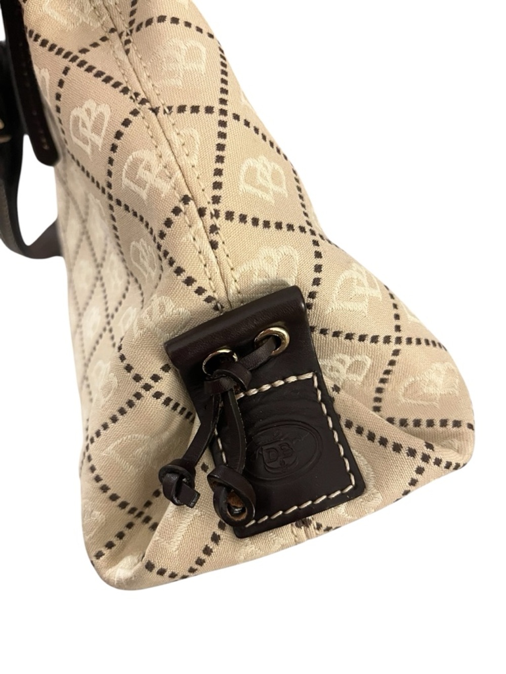 Dooney & Bourke Cream Monogram Shoulder Bag with Blue Duck Hang Tag. - Picture 6 of 14